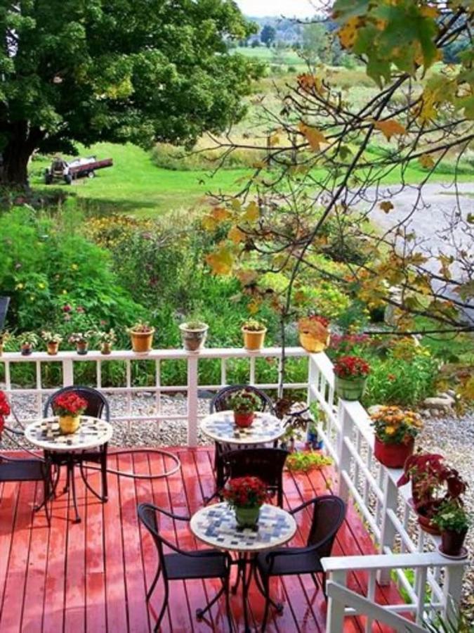 Saratoga Farmstead B&B Saratoga Springs Exterior photo