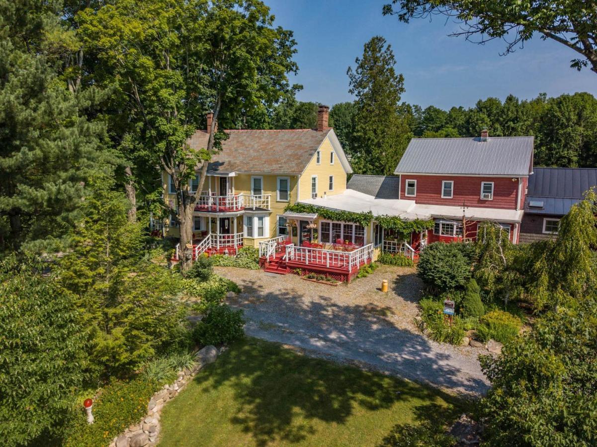 Saratoga Farmstead B&B Saratoga Springs Exterior photo